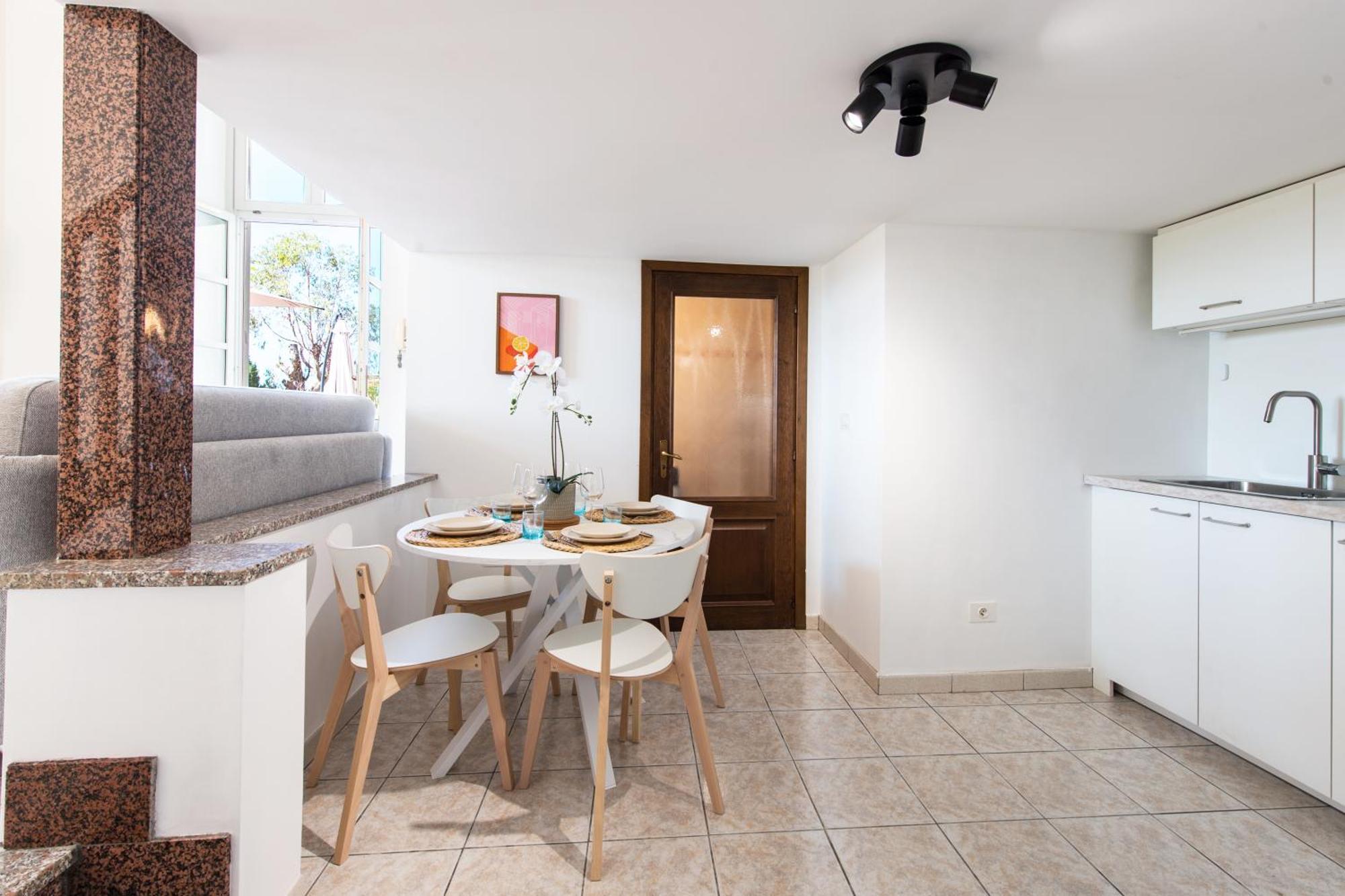 Oliviers -Agreable 2 Pieces Dans Maison Bourgeoise Menton Dış mekan fotoğraf